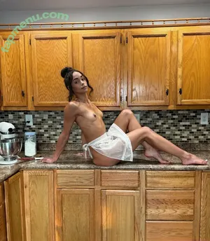  nude photo #0006