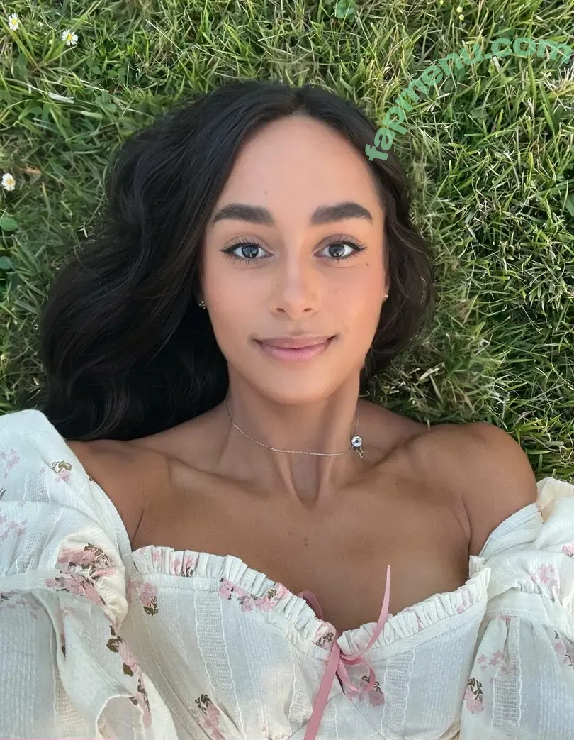 flexiwithsophie nude photo #0016 (flexiwithsophie)