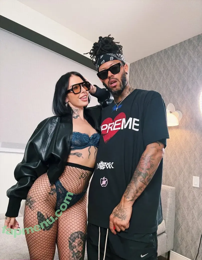 flightlifexxx nude photo #0294 (FlightLifeMars / FlightLifeMars3)