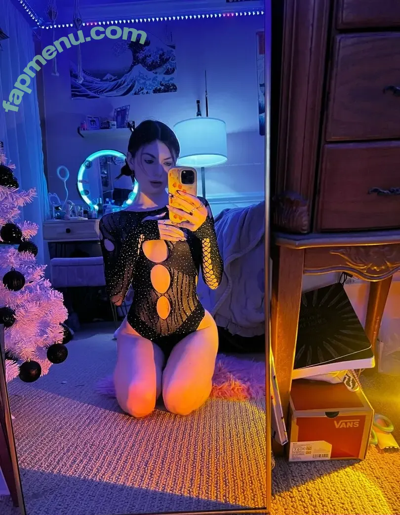 flirtyem nude photo #0047 (emmaxcairo)