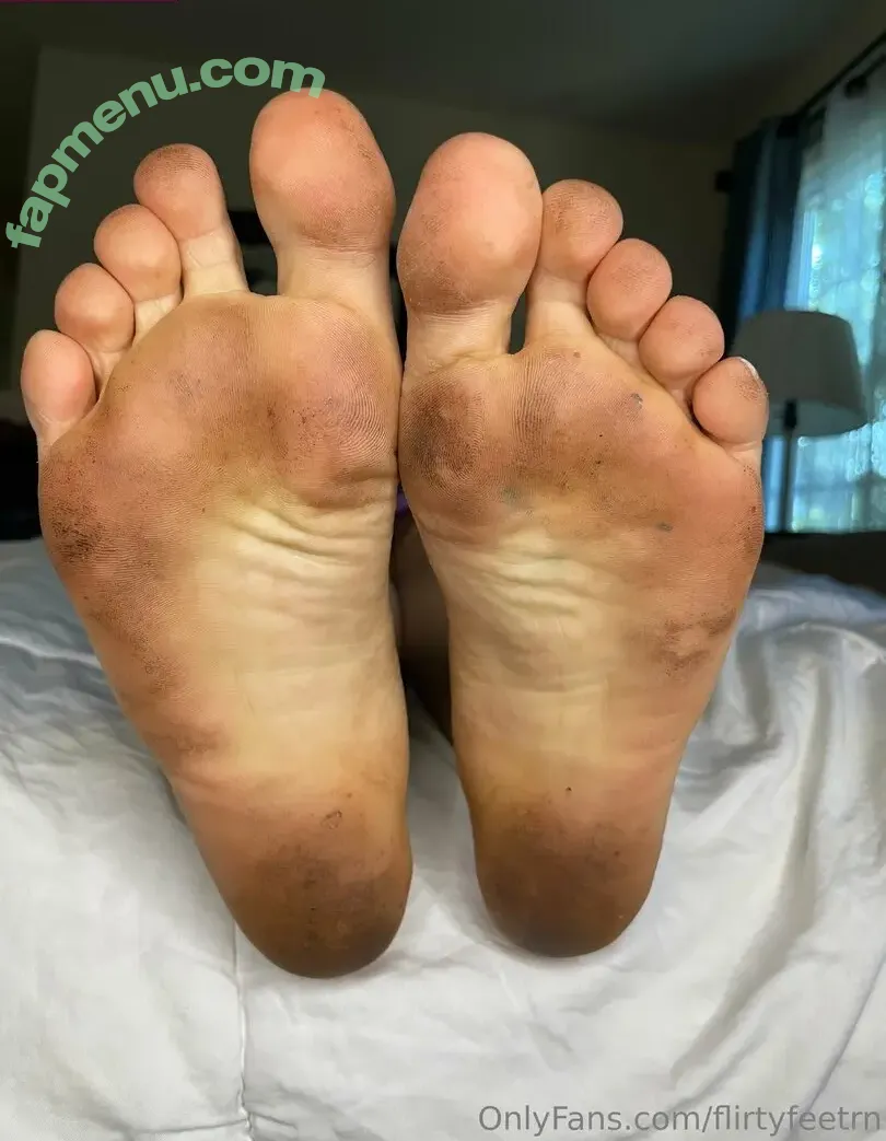 flirtyfeetrn nude photo #0003 (flirtyfeet)