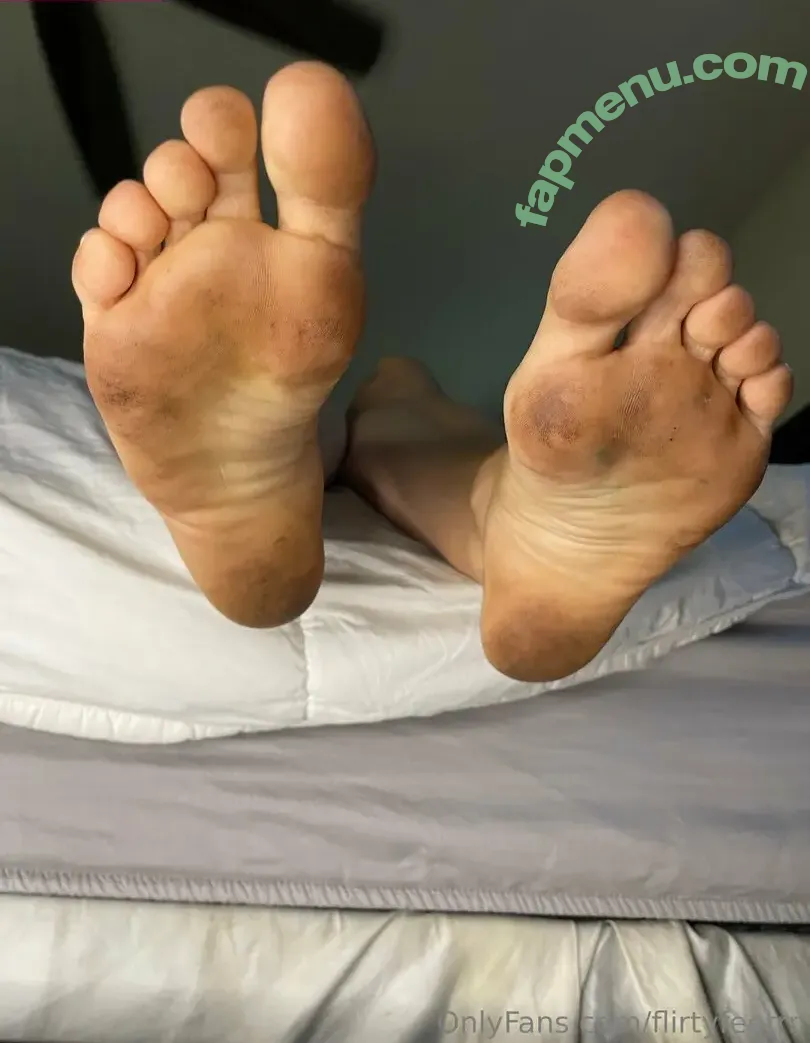 flirtyfeetrn nude photo #0011 (flirtyfeet)