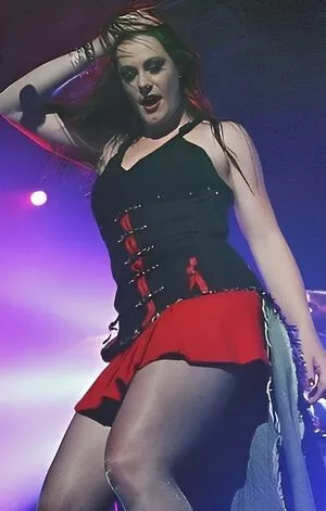 Floor Jansen / floor_jansen_official / songsandthongs nude photo #0080