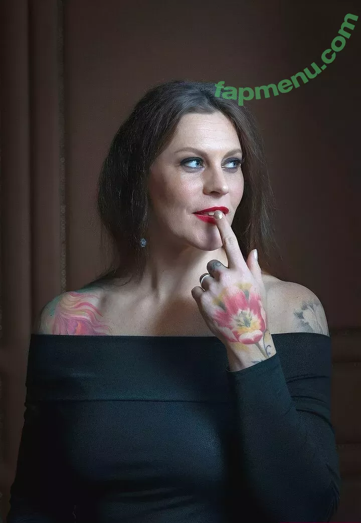 Floor Jansen nude photo #0077 (floor_jansen_official / songsandthongs)
