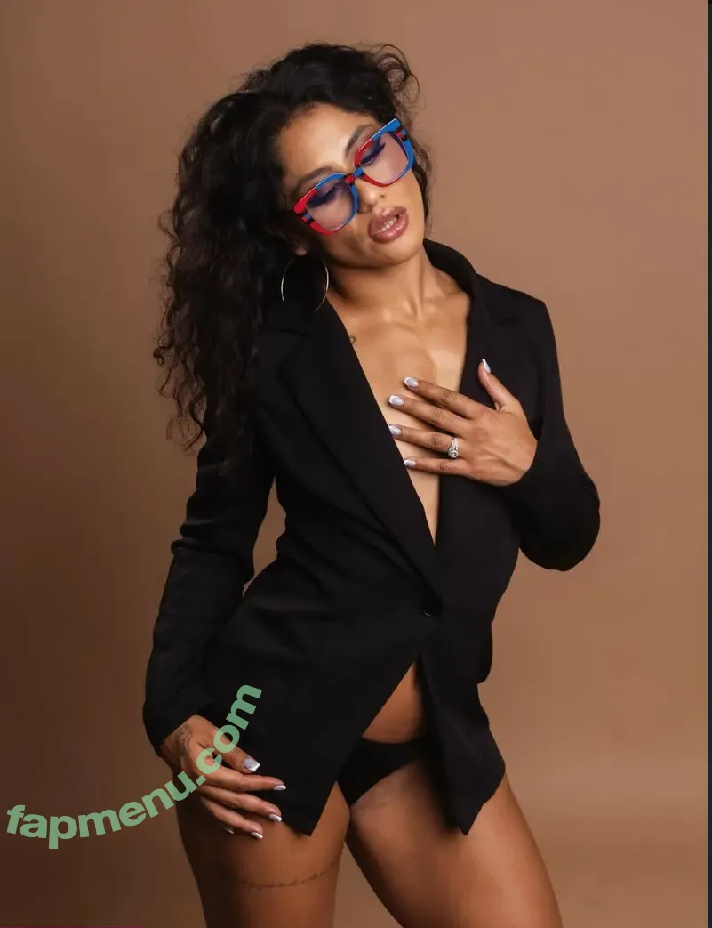 flopajares nude photo #0007 (Carameltreattt / Florencia Britos / Florencia Pajares / iamcaramelbrunettee)