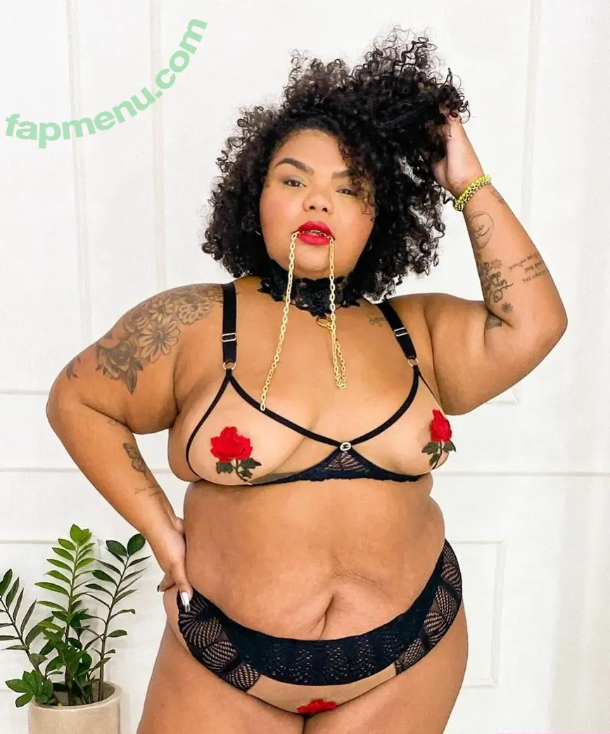 Flora Cruz nude photo #0002 (floracruzoficial / tianacruz)