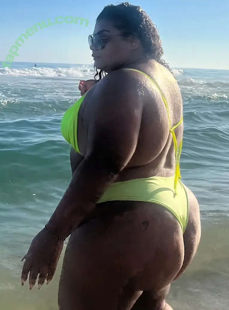 Flora Cruz nude photo #0024 (floracruzoficial / tianacruz)