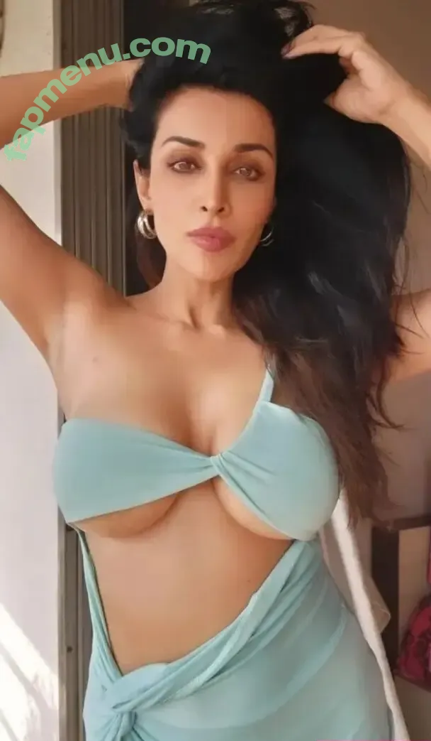 Flora Saini nude photo #0013 (Flora Saini)