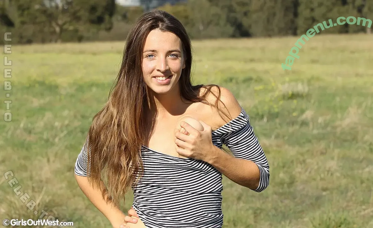 Flora nude photo #0214 (desi.flora / florafaunauniverse)