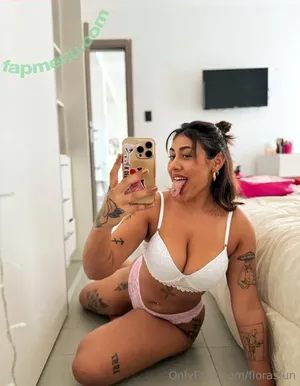 florasfun / florajiggles nude photo #0033