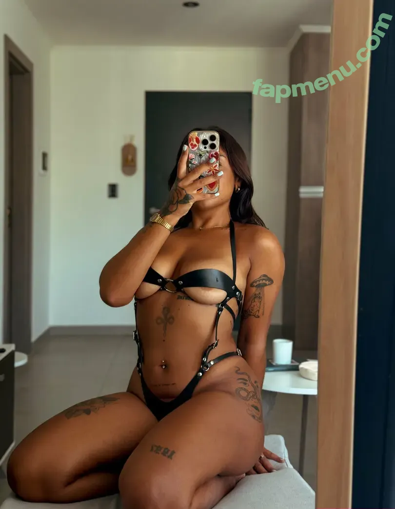 florasfun nude photo #0066 (florajiggles)