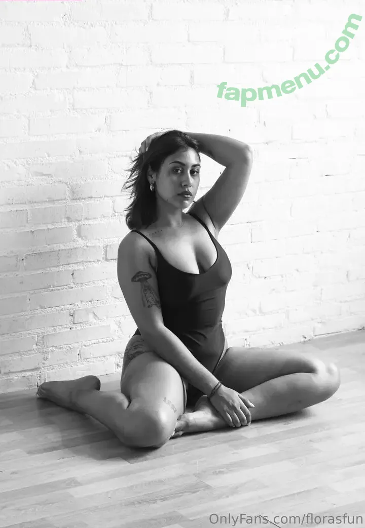 florasfun nude photo #0092 (florajiggles)