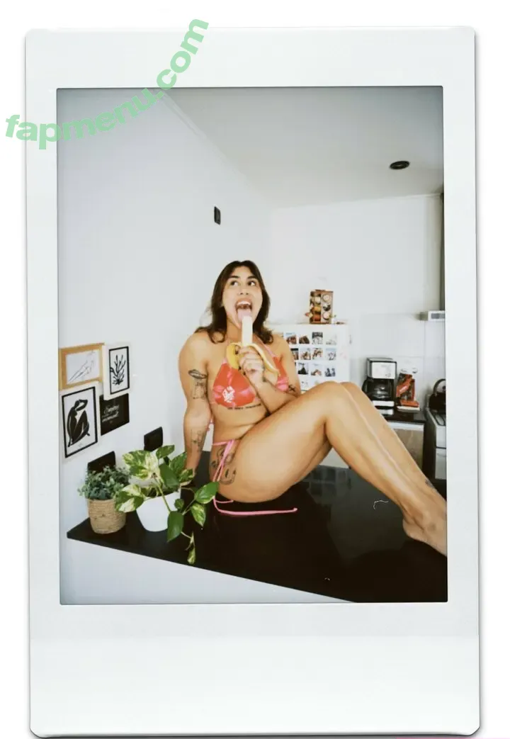 florasfun nude photo #0104 (florajiggles)