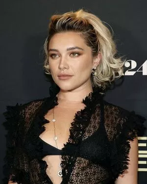 Florence Pugh / florencepugh nude photo #1612