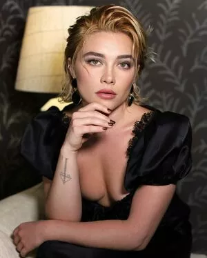 Florence Pugh / florencepugh nude photo #1765