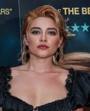 Florence Pugh / florencepugh nude photo #1780