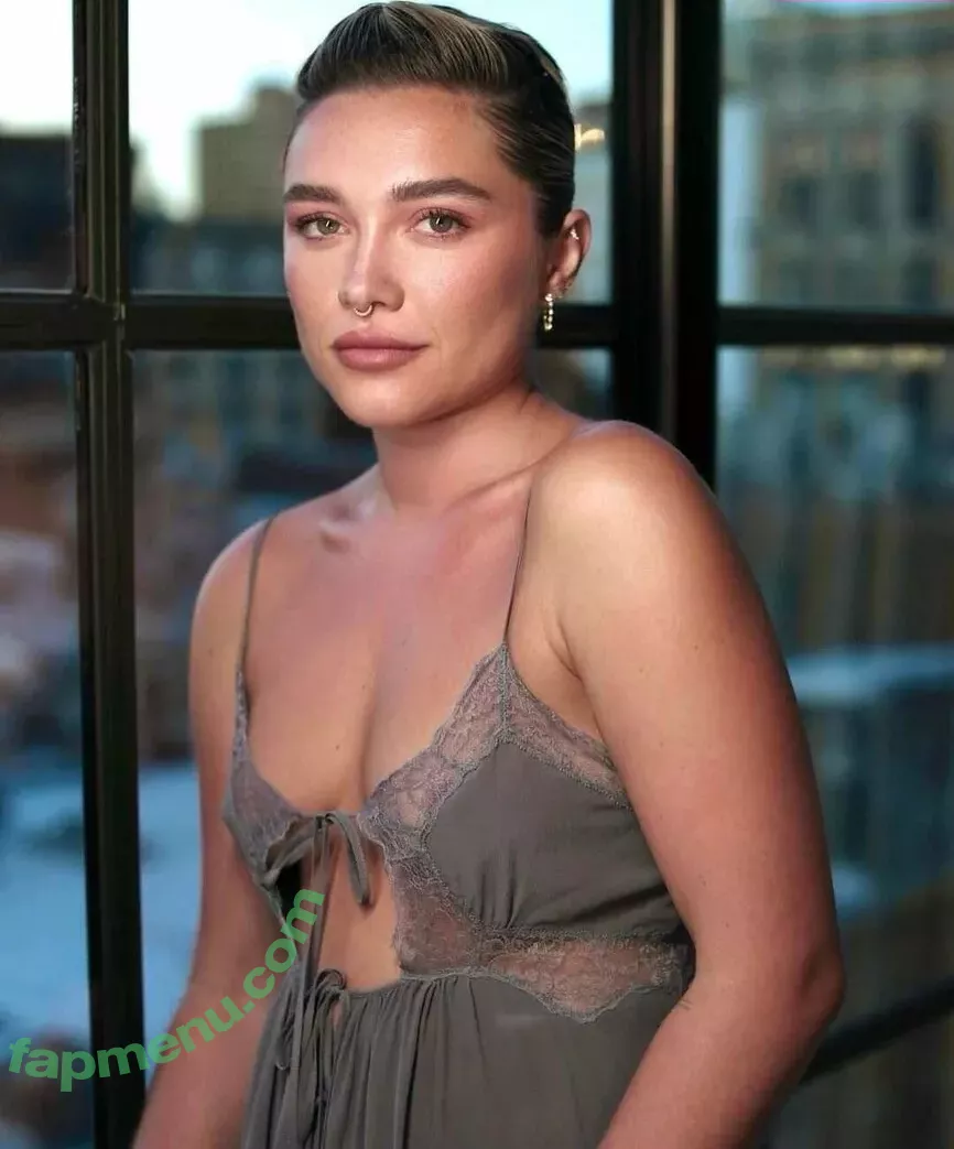 Florence Pugh nude photo #1628 (florencepugh)