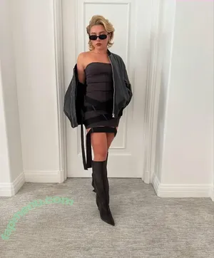 Florence Pugh / florencepugh nude photo #2015