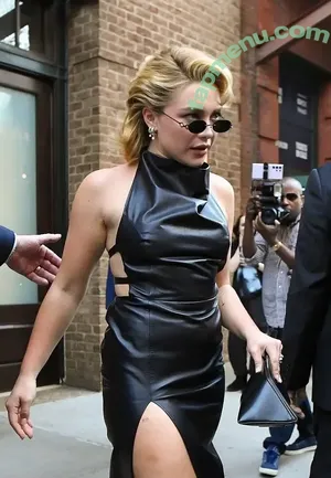 Florence Pugh / florencepugh nude photo #2057