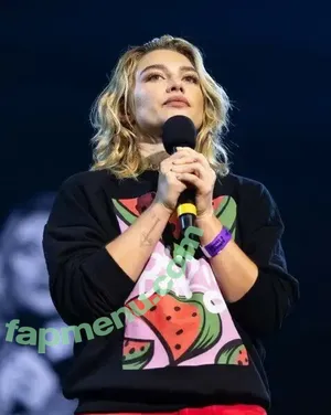 Florence Pugh / florencepugh nude photo #2198