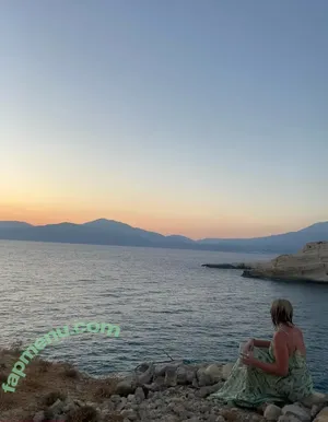 Florence Pugh / florencepugh nude photo #2267