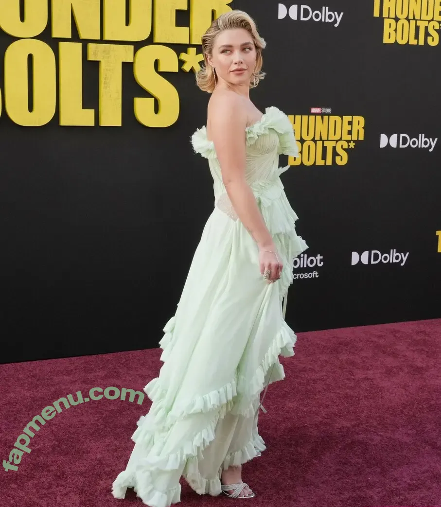 Florence Pugh nude photo #2181 (florencepugh)