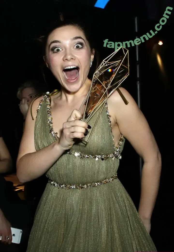 Florence Pugh nude photo #2260 (florencepugh)