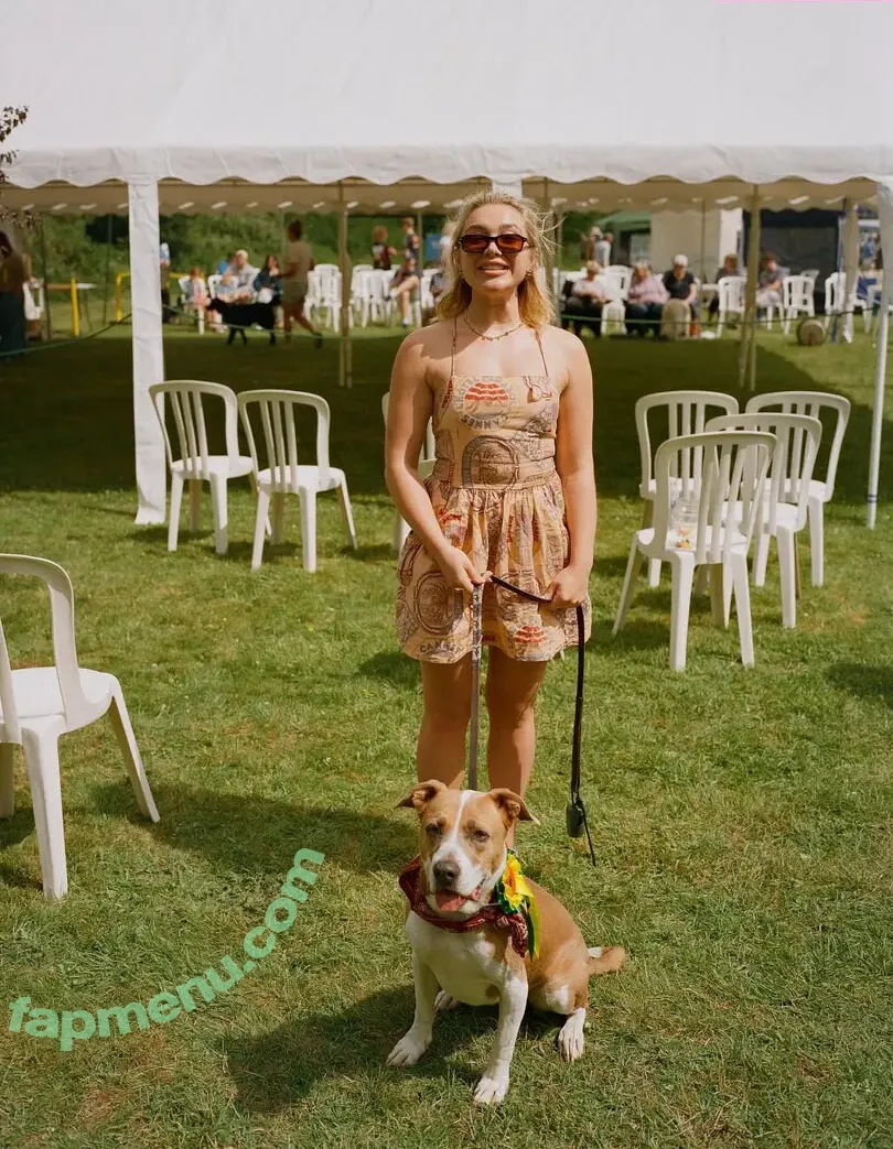 Florence Pugh nude photo #2271 (florencepugh)