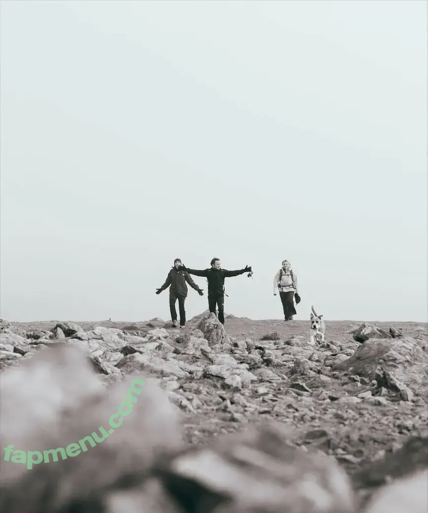 Florence Pugh nude photo #2275 (florencepugh)