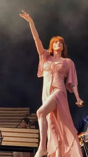 Florence Welch / florence nude photo #0095