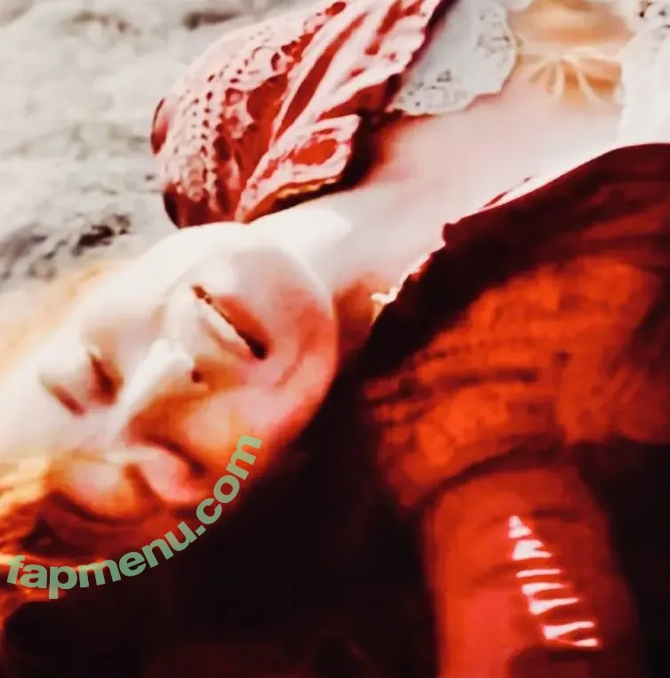 Florence Welch nude photo #0144 (florence)