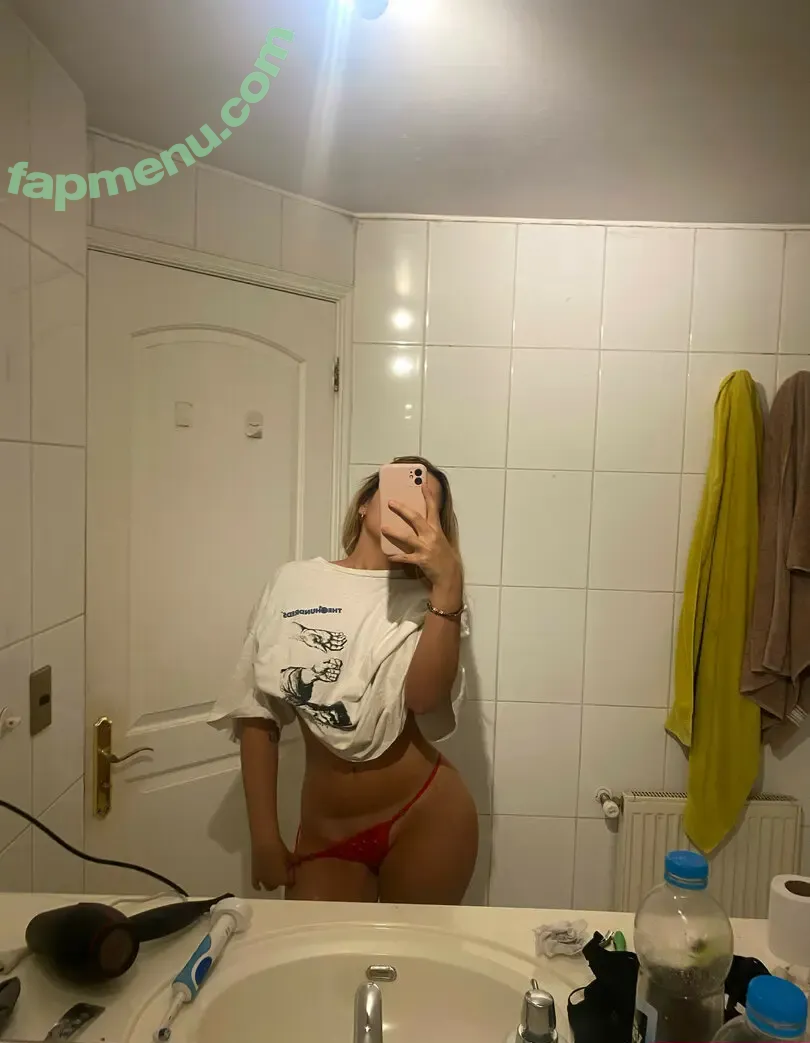 florenciamg nude photo #0005 (Florencia Magnan Grebe / flomagreebe)