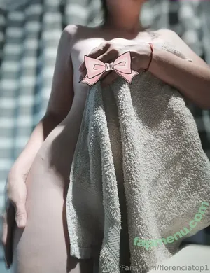  nude photo #0004