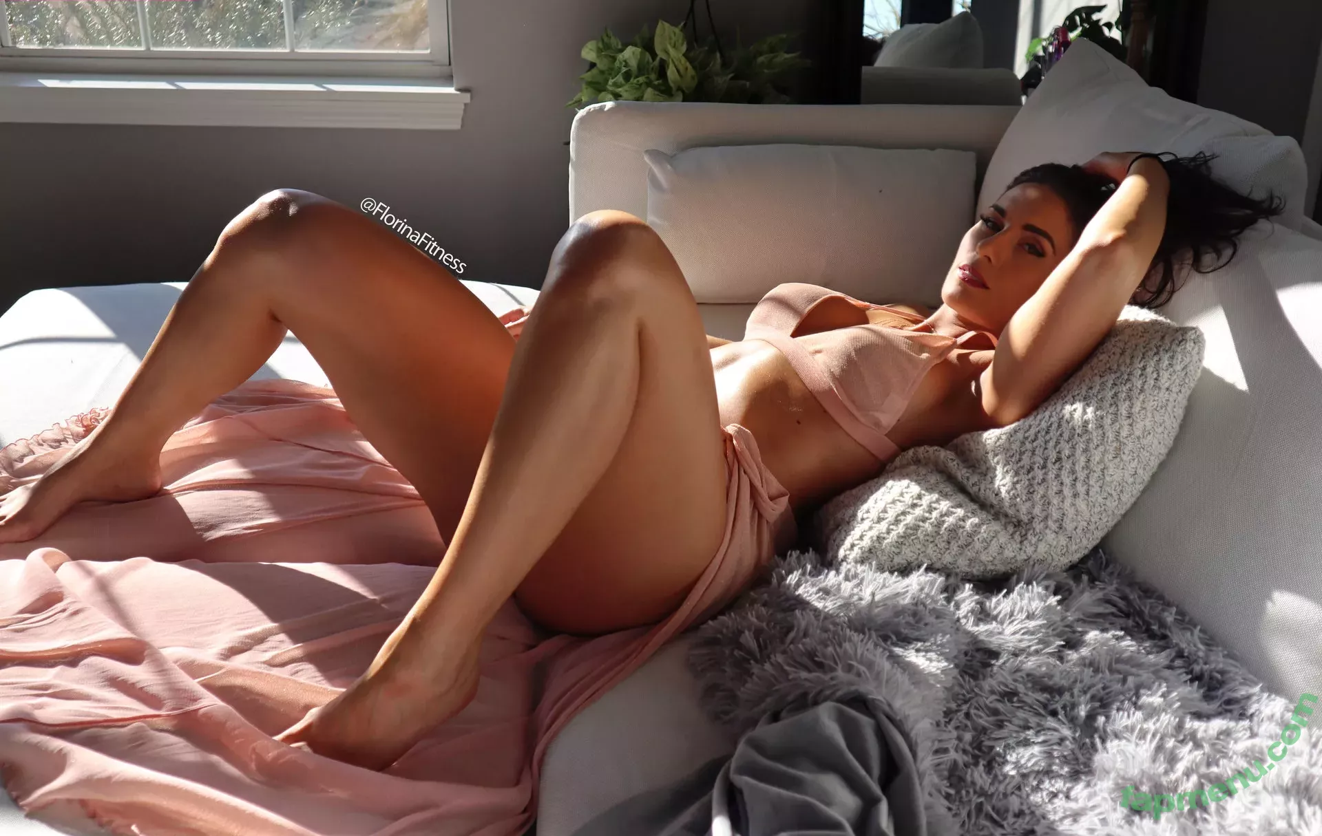 Florina Fitness nude photo #0042 (f.lo.ri.na / florina)