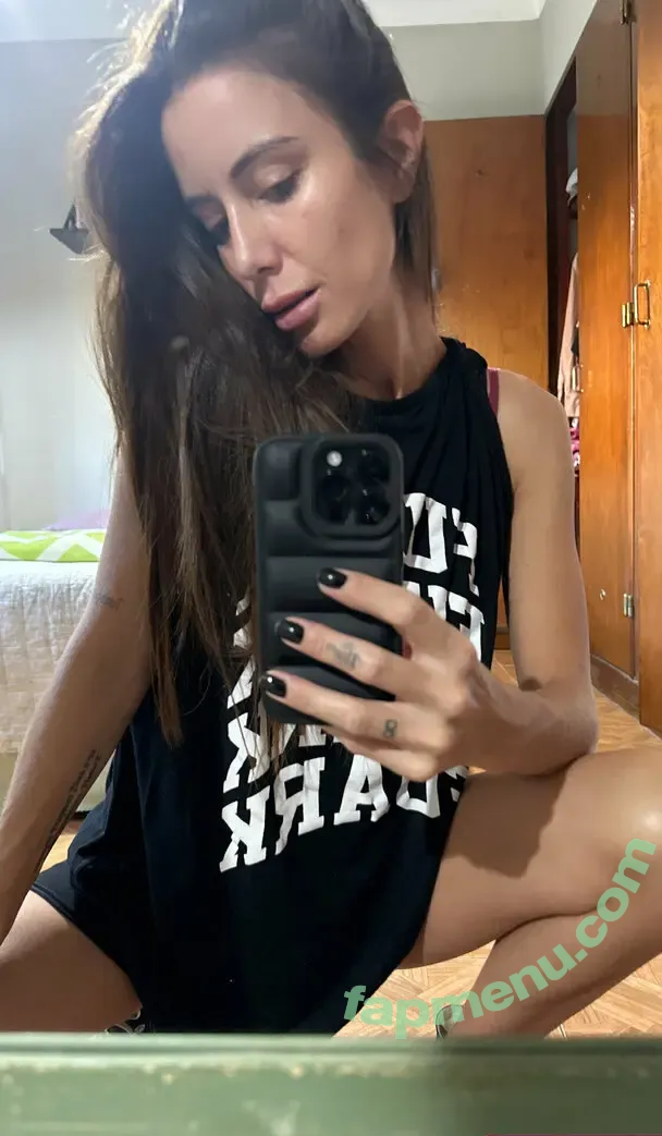florjj nude photo #0029 (valeria.florjj)
