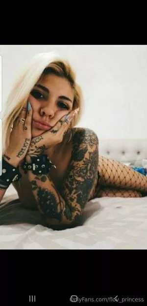 flov_princess / flo.imvu nude photo #1753