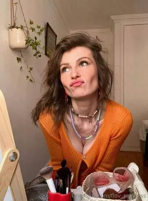 flov_princess / flo.imvu nude photo #1815