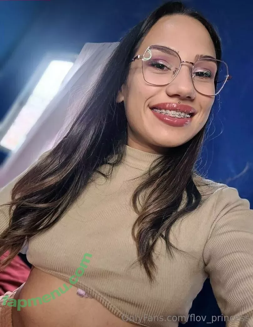 flov_princess nude photo #1402 (flo.imvu)