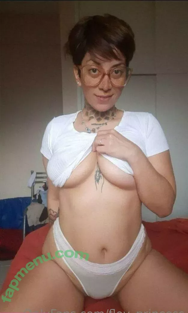 flov_princess nude photo #1608 (flo.imvu)