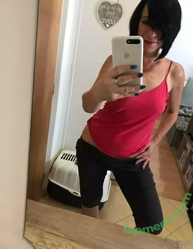 flov_princess nude photo #1682 (flo.imvu)