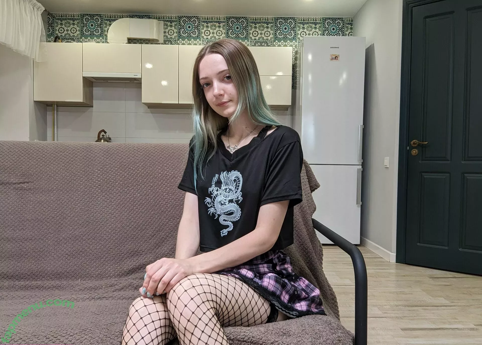 flov_princess nude photo #1774 (flo.imvu)