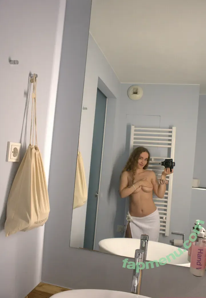 flowinaparadise nude photo #0037 (flowinaparadise)
