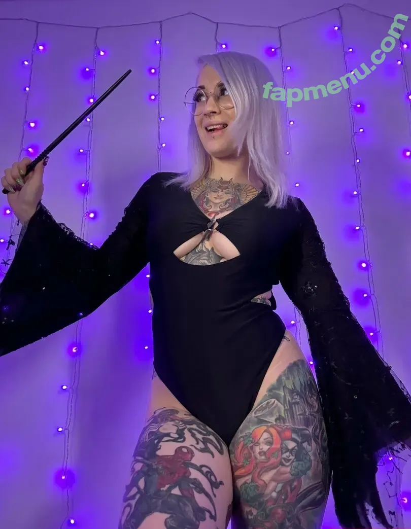 Flowmi nude photo #0025 (Flowmi)