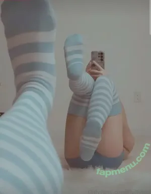 fluffycos / _.fluffycos._ nude photo #0083