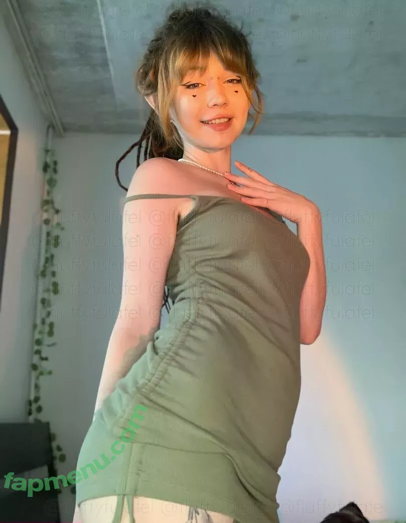fluffyfulafel nude photo #0883 (fluffangel / fluffy.falafel / fluffypuffy / fluffypuffy777 / katyalolina / kiki_lastya / kikilastya)