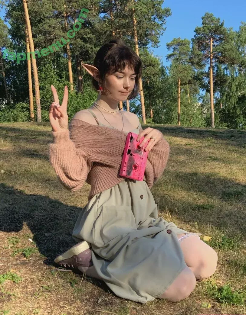 fluffyfulafel nude photo #0975 (fluffangel / fluffy.falafel / fluffypuffy / fluffypuffy777 / katyalolina / kiki_lastya / kikilastya)