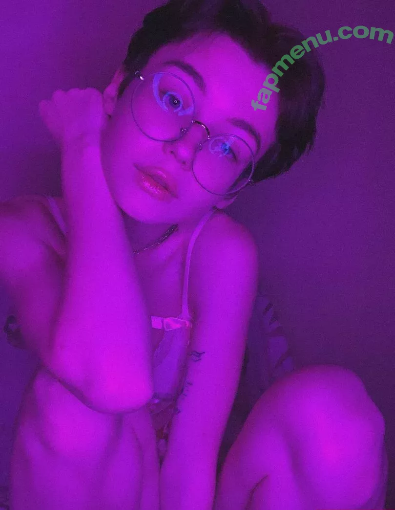 fluffyfulafel nude photo #0977 (fluffangel / fluffy.falafel / fluffypuffy / fluffypuffy777 / katyalolina / kiki_lastya / kikilastya)