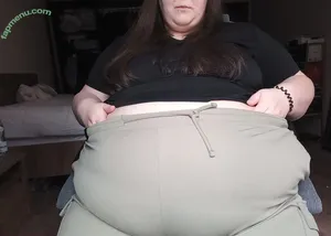 Fluffymaya98 / fluffymayassbbw nude photo #0010
