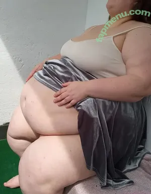 Fluffymaya98 / fluffymayassbbw nude photo #0048