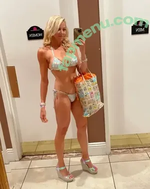 FlyMom / flymom12 nude photo #0001